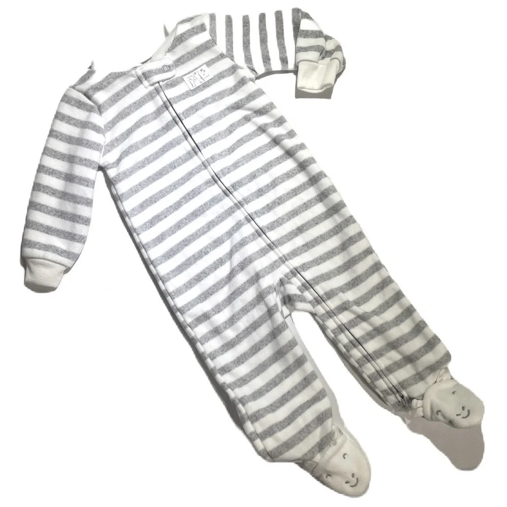 Carter’s Sleeper Baby White Gray